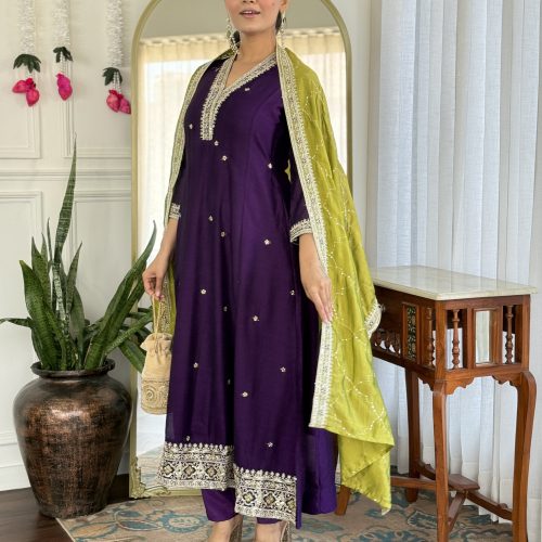 Women Silk Blend Kurti Pant Attached Dupatta Set